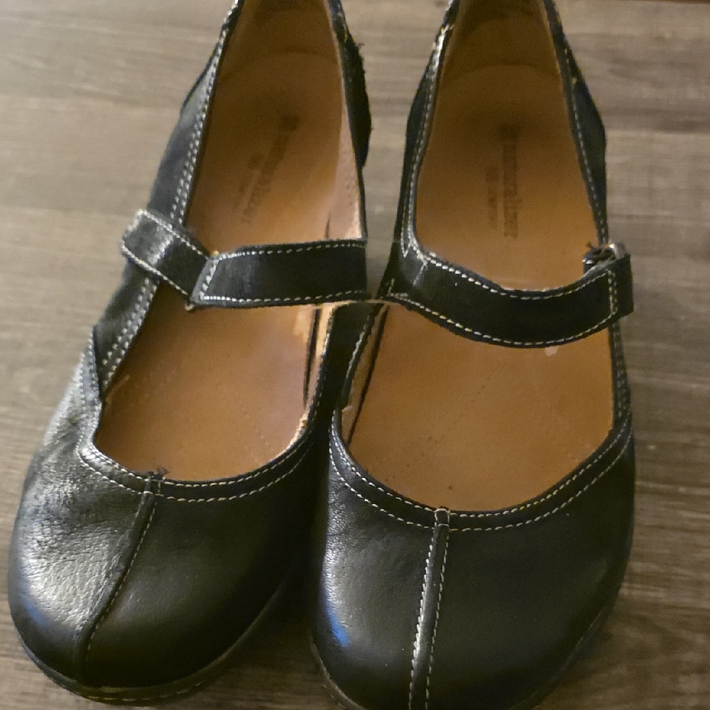 Naturalizer Black Leather Mary Jane Shoes Size 7W